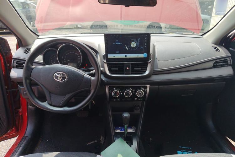 Used Toyota YARiS L Zhi Xuan 2021 X-Trail 1.5L CVT Leading Edition Center Console