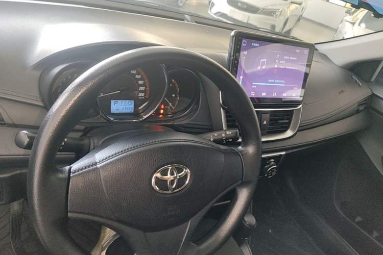 Used Toyota YARiS L Zhi Xuan 2021 X-Trail 1.5L CVT Leading Edition Center Console