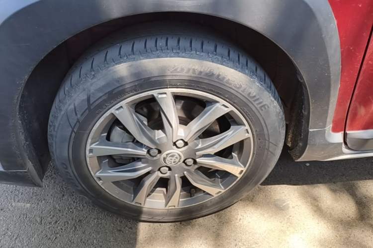 Used Toyota YARiS L Zhi Xuan 2021 X-Trail 1.5L CVT Leading Edition Left Front Wheel Hub