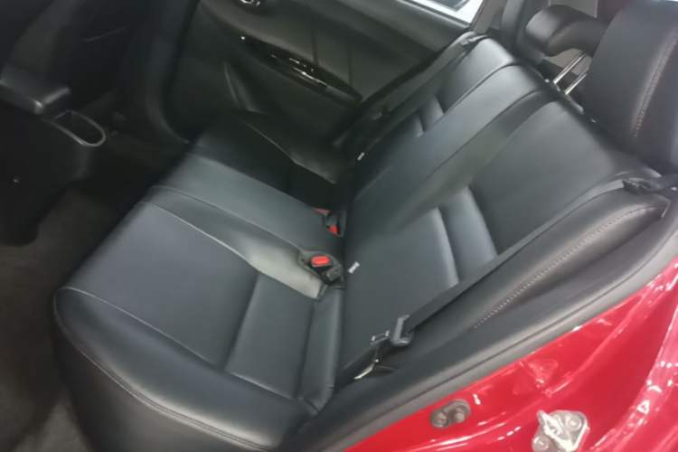 Used Toyota YARiS L Zhi Xuan 2021 X-Trail X 1.5L CVT Prestige Edition Left Rear Seat