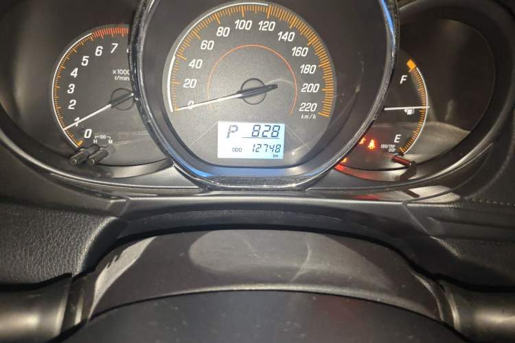 Used Toyota YARiS L Zhi Xuan 2021 X-Trail 1.5L CVT Leading Edition Odometer Close Up