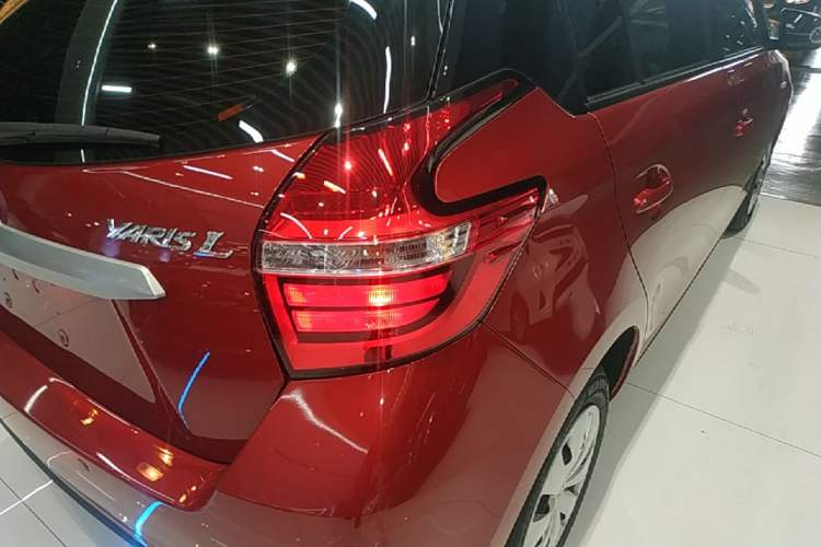 Used Toyota YARiS L Zhi Xuan 2021 1.5L CVT Leading Edition Right Rear Taillight