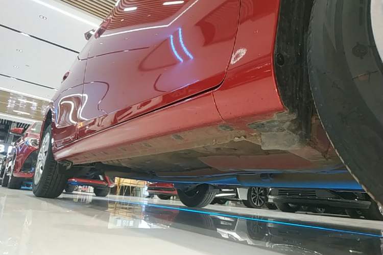 Used Toyota YARiS L Zhi Xuan 2021 1.5L CVT Leading Edition Right Side Sill