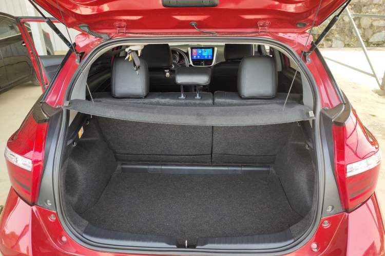 Used Toyota YARiS L Zhi Xuan 2021 1.5L CVT Leading Edition Trunk