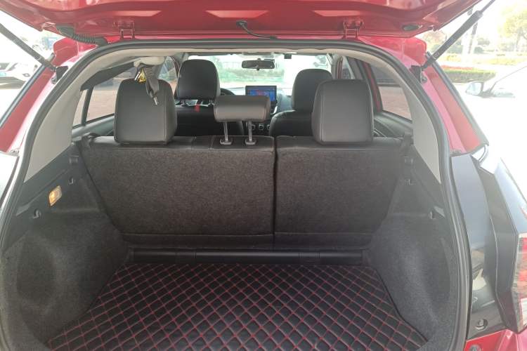 Used Toyota YARiS L Zhi Xuan 2021 X-Trail 1.5L CVT Luxury Edition Trunk