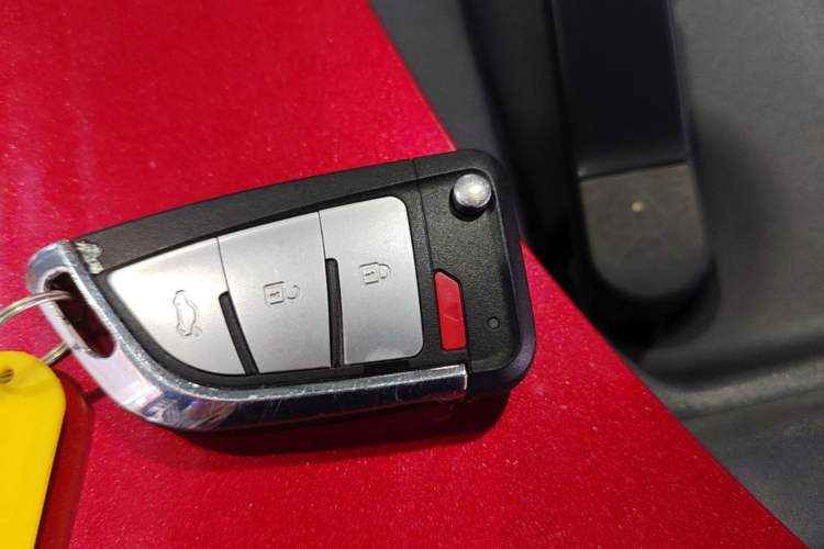 Used Toyota YARiS L Zhi Xuan 2021 X-Trail 1.5L CVT Luxury Edition Vehicle Key
