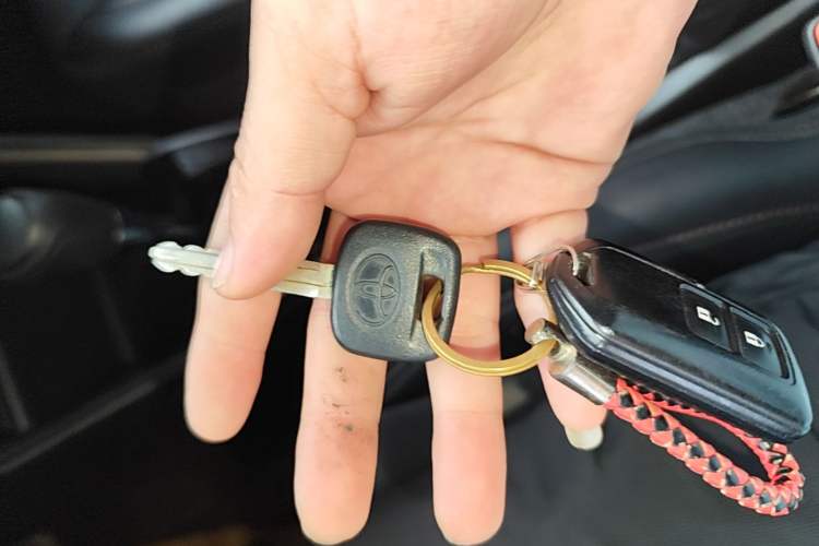 Used Toyota YARiS L Zhi Xuan 2021 X-Trail 1.5L CVT Luxury Edition Vehicle Key