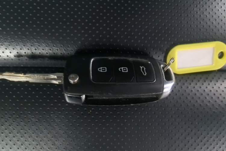 Used Toyota YARiS L Zhi Xuan 2021 X-Trail 1.5L CVT Luxury Edition Vehicle Key