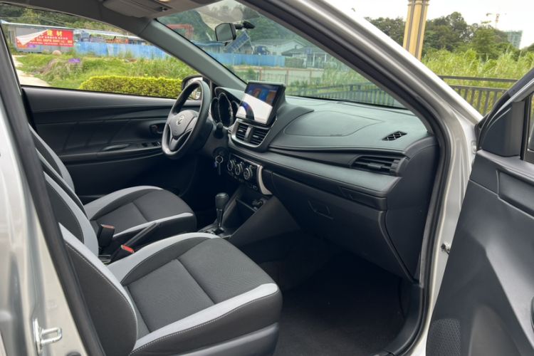 Used Toyota YARiS L Zhi Xuan 2021 1.5L CVT Leading Edition Interior 8