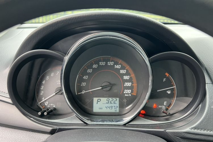 Used Toyota YARiS L Zhi Xuan 2021 1.5L CVT Leading Edition Odometer Close Up