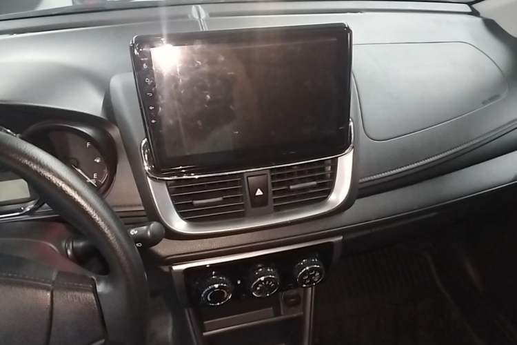 Used Toyota YARiS L Zhi Xuan 2021 1.5L CVT Leading Edition Audio And AC Panel