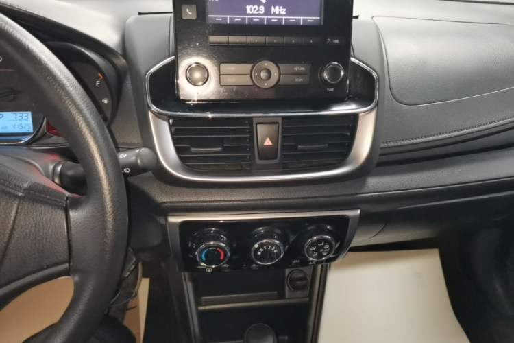 Used Toyota YARiS L Zhi Xuan 2021 1.5L CVT Leading Edition Audio And AC Panel