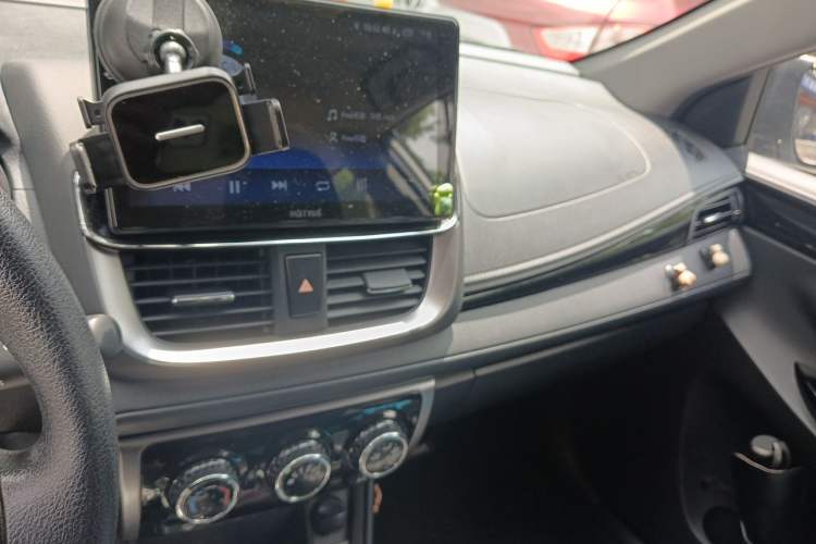 Used Toyota YARiS L Zhi Xuan 2021 X-Trail 1.5L CVT Luxury Edition Audio And AC Panel