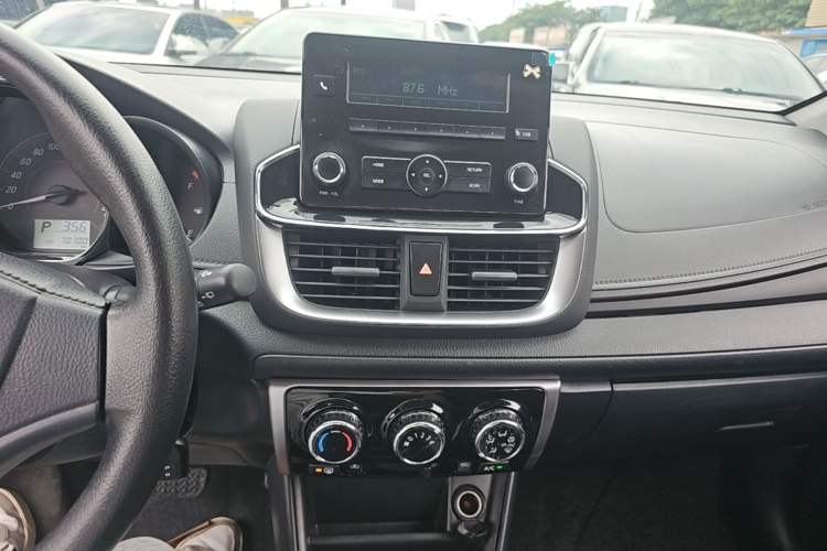 Used Toyota YARiS L Zhi Xuan 2021 1.5L CVT Leading Edition Audio And AC Panel