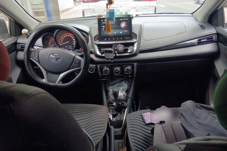 Used Toyota YARiS L Zhi Xuan 2021 X-Trail X 1.5L CVT Prestige Edition Center Console