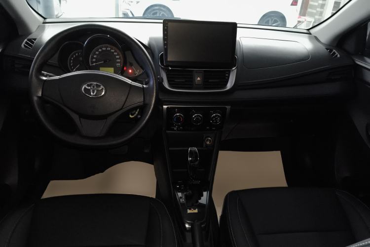 Used Toyota YARiS L Zhi Xuan 2021 X-Trail 1.5L CVT Leading Edition Center Console