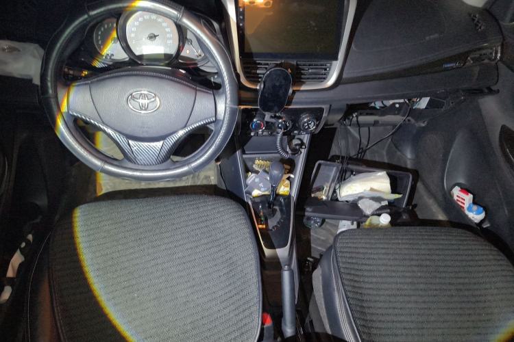 Used Toyota YARiS L Zhi Xuan 2021 X-Trail 1.5L CVT Luxury Edition Center Console