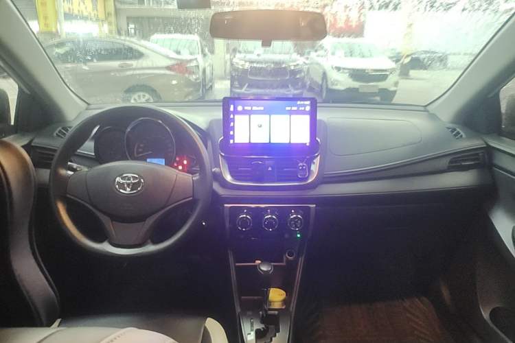 Used Toyota YARiS L Zhi Xuan 2021 X-Trail 1.5L CVT Leading Edition Center Console