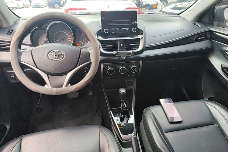 Used Toyota YARiS L Zhi Xuan 2021 X-Trail 1.5L CVT Luxury Edition Center Console