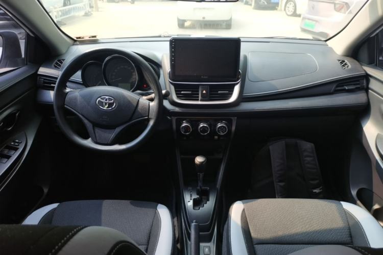 Used Toyota YARiS L Zhi Xuan 2021 X-Trail 1.5L CVT Leading Edition Center Console