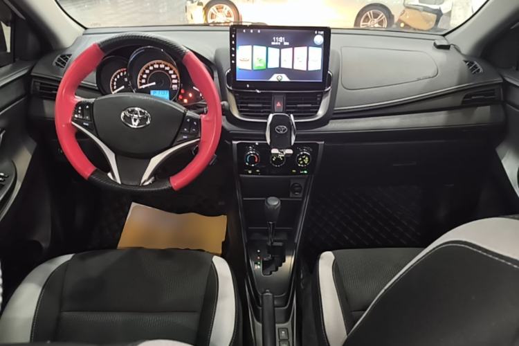 Used Toyota YARiS L Zhi Xuan 2021 1.5L CVT Leading Edition Center Console