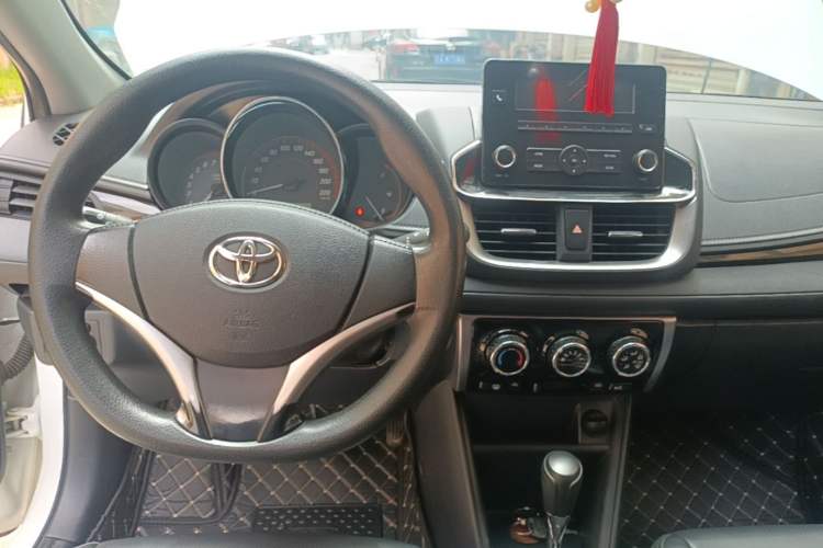 Used Toyota YARiS L Zhi Xuan 2021 X-Trail 1.5L CVT Luxury Edition Center Console