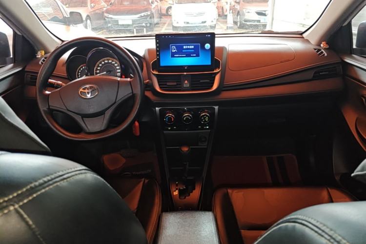 Used Toyota YARiS L Zhi Xuan 2021 X-Trail 1.5L CVT Leading Edition Center Console