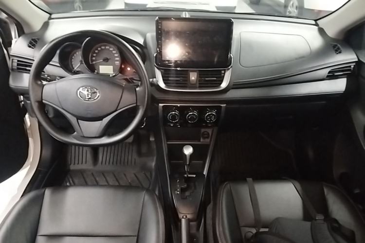 Used Toyota YARiS L Zhi Xuan 2021 1.5L CVT Leading Edition Center Console