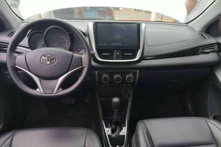 Used Toyota YARiS L Zhi Xuan 2021 X-Trail 1.5L CVT Luxury Edition Center Console