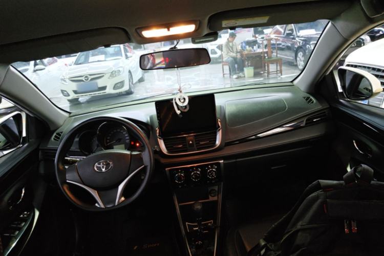 Used Toyota YARiS L Zhi Xuan 2021 X-Trail 1.5L CVT Luxury Edition Center Console