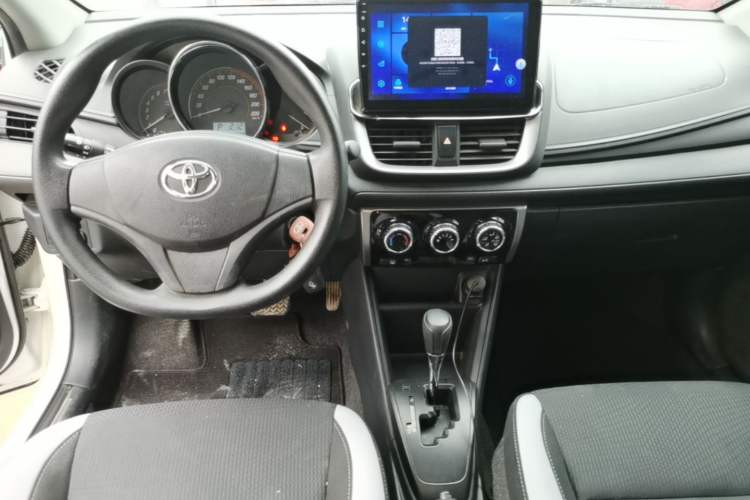 Used Toyota YARiS L Zhi Xuan 2021 X-Trail 1.5L CVT Leading Edition Center Console