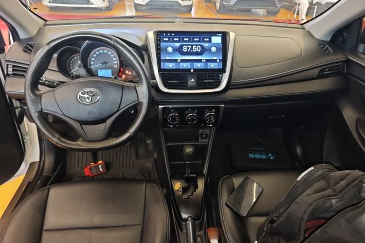 Used Toyota YARiS L Zhi Xuan 2021 1.5L CVT Leading Edition Center Console