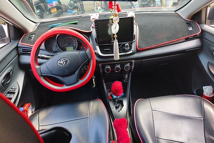 Used Toyota YARiS L Zhi Xuan 2021 1.5L CVT Leading Edition Center Console