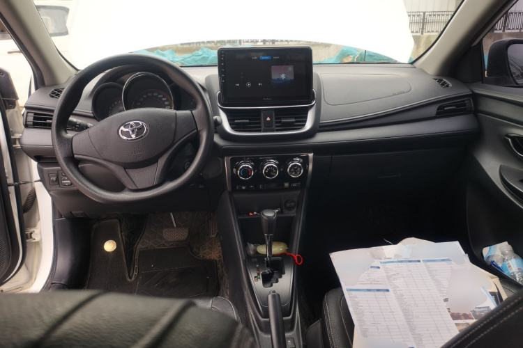 Used Toyota YARiS L Zhi Xuan 2021 1.5L CVT Leading Edition Center Console