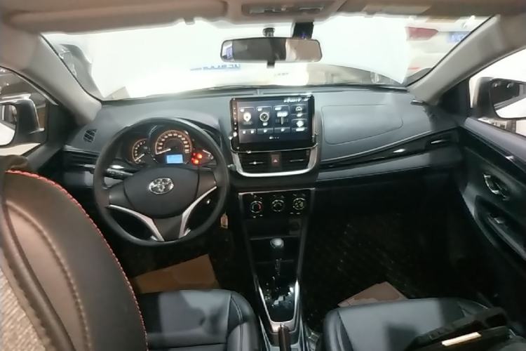 Used Toyota YARiS L Zhi Xuan 2021 X-Trail 1.5L CVT Luxury Edition Center Console