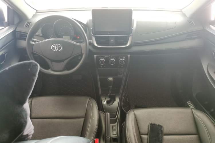 Used Toyota YARiS L Zhi Xuan 2021 X-Trail 1.5L CVT Leading Edition Center Console