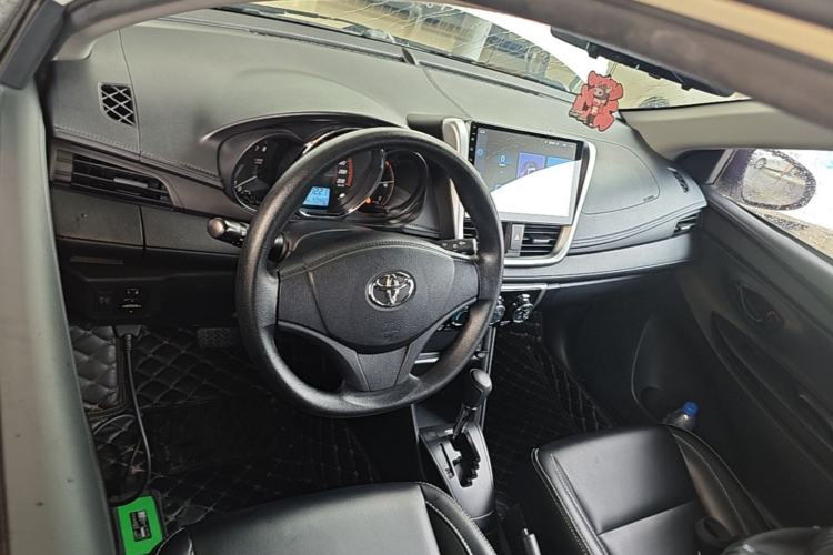 Used Toyota YARiS L Zhi Xuan 2021 X-Trail 1.5L CVT Leading Edition Center Console