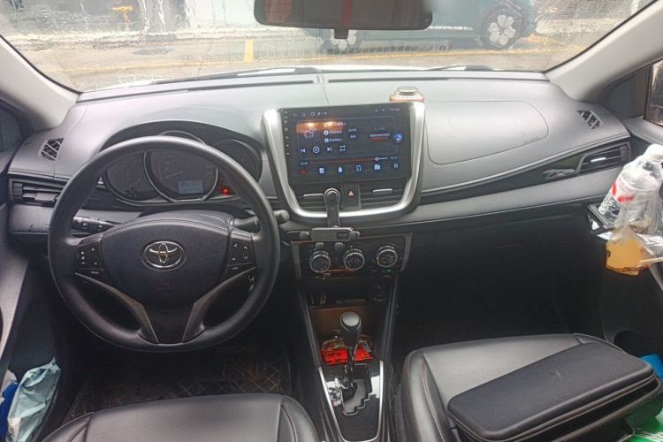 Used Toyota YARiS L Zhi Xuan 2021 X-Trail 1.5L CVT Luxury Edition Center Console
