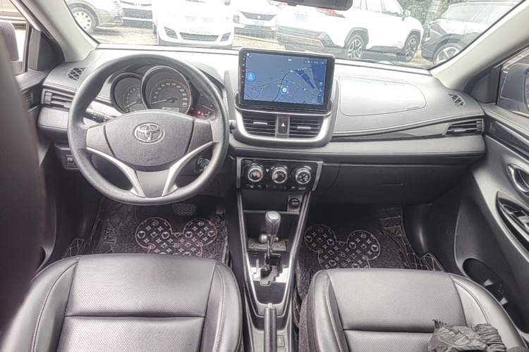 Used Toyota YARiS L Zhi Xuan 2021 X-Trail 1.5L CVT Luxury Edition Center Console