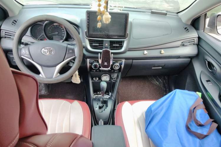 Used Toyota YARiS L Zhi Xuan 2021 X-Trail 1.5L CVT Leading Edition Center Console