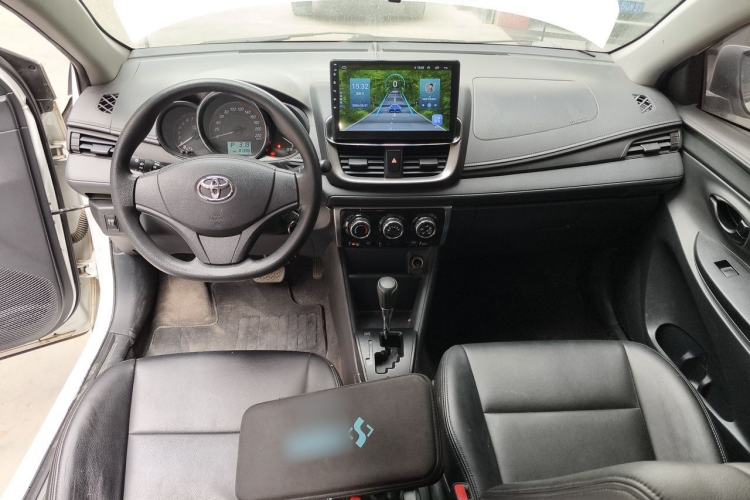 Used Toyota YARiS L Zhi Xuan 2021 X-Trail 1.5L CVT Leading Edition Center Console