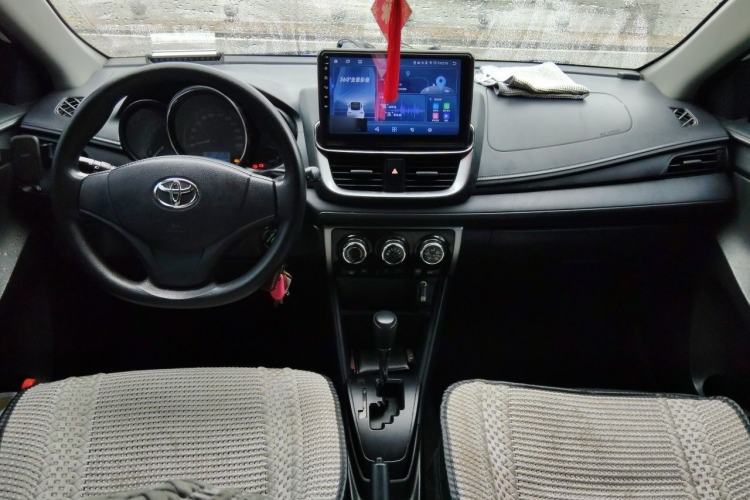 Used Toyota YARiS L Zhi Xuan 2021 X-Trail 1.5L CVT Leading Edition Center Console