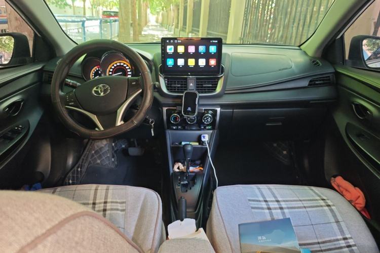 Used Toyota YARiS L Zhi Xuan 2021 1.5L CVT Leading Edition Center Console