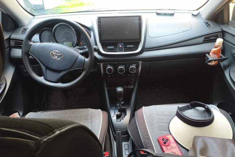 Used Toyota YARiS L Zhi Xuan 2021 X-Trail 1.5L CVT Leading Edition Center Console