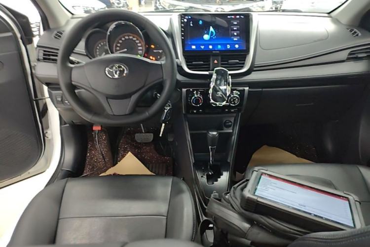 Used Toyota YARiS L Zhi Xuan 2021 X-Trail 1.5L CVT Leading Edition Center Console