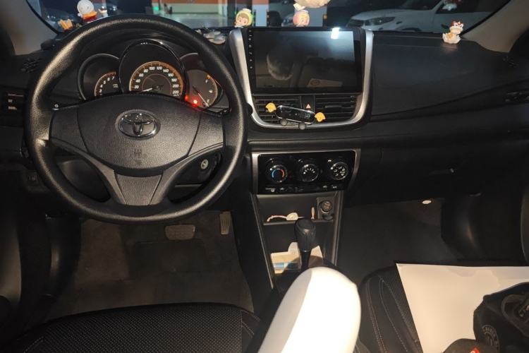 Used Toyota YARiS L Zhi Xuan 2021 X-Trail 1.5L CVT Leading Edition Center Console