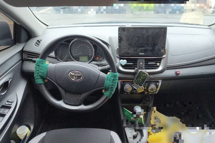 Used Toyota YARiS L Zhi Xuan 2021 X-Trail 1.5L CVT Leading Edition Center Console