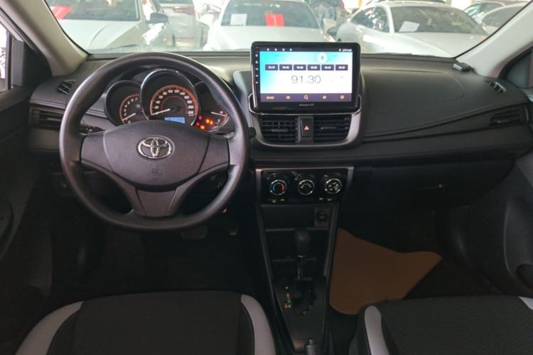 Used Toyota YARiS L Zhi Xuan 2021 X-Trail 1.5L CVT Leading Edition Center Console