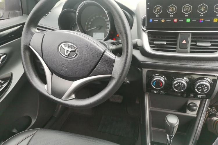 Used Toyota YARiS L Zhi Xuan 2021 X-Trail 1.5L CVT Luxury Edition Center Console