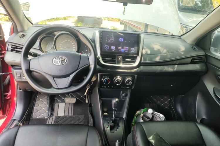 Used Toyota YARiS L Zhi Xuan 2021 1.5L CVT Leading Edition Center Console